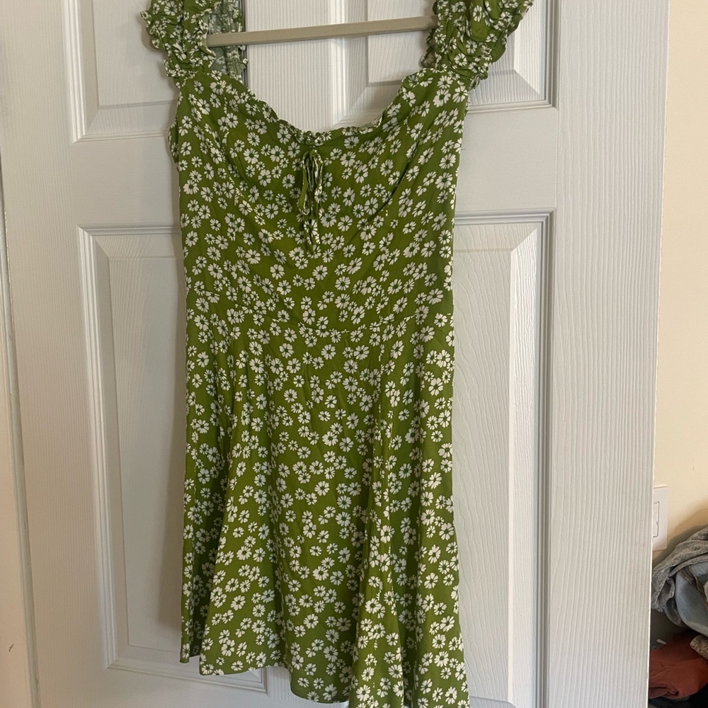 I got this on sale and haven’t worn it yet. Super cute and comfortable though!